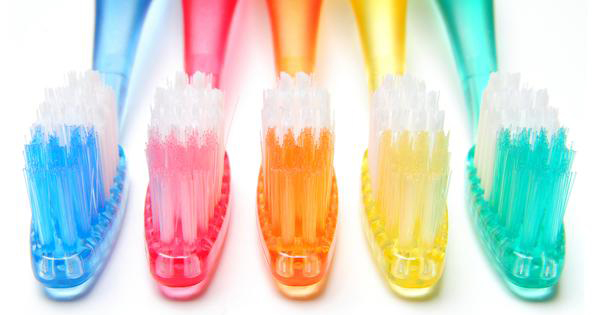 Cần chú ý đến việc lựa chọn bàn chải Những sai lầm cần tránh trong vệ sinh răng miệng