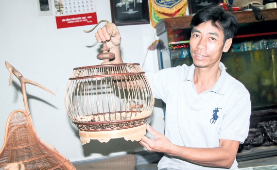 Làm giàu khác người: Kiếm bộn tiền nhờ “xây tổ ấm” cho chim cu gáy Làm giàu khác người: Kiếm bộn tiền nhờ “xây tổ ấm” cho chim cu gáy